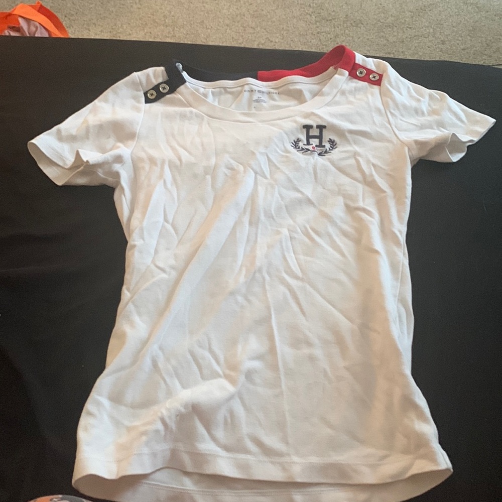 Tommy Hilfiger t shirt